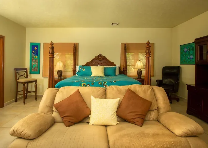Beach House Luxury Vacation - Paradise 2 Prívate Master Suites Ocean&garden View Acomodação com café da manhã  *